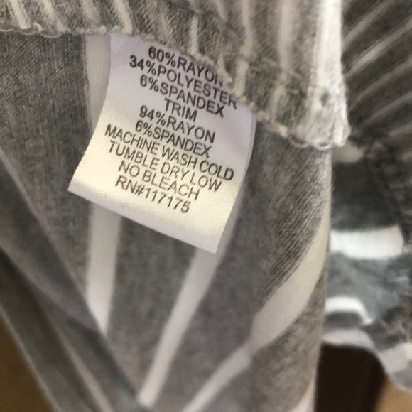 Summer dress Size medium - Picture 4 of 5